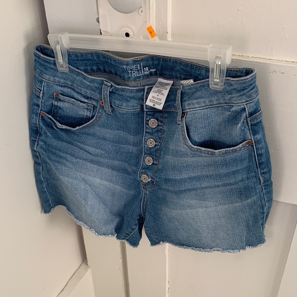Time and Tru Women's Classic Blue Jean Shorts